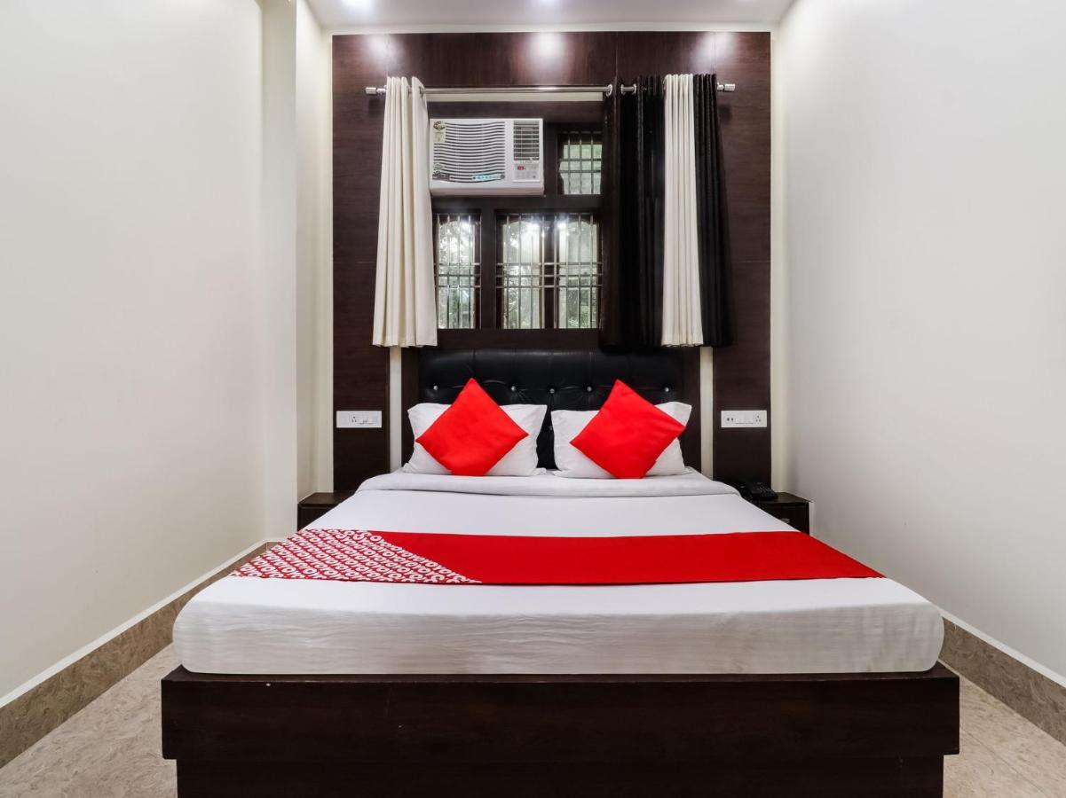 Oyo 77158 Hotel Swastik Palace Bhiwandi Exteriör bild