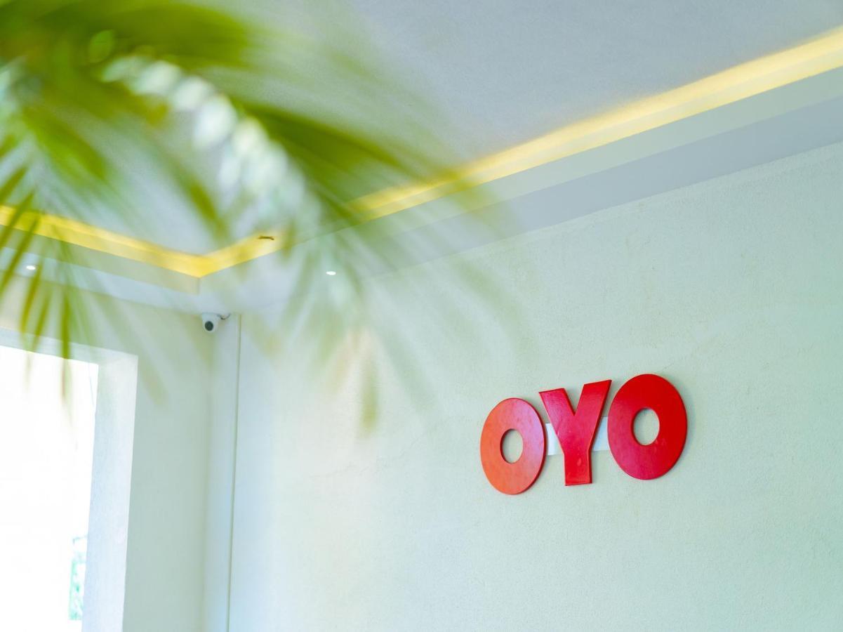 Oyo 77158 Hotel Swastik Palace Bhiwandi Exteriör bild